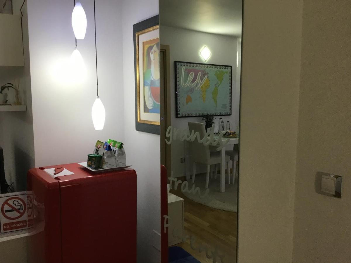 White Dream Suites Iasi Eksteriør bilde