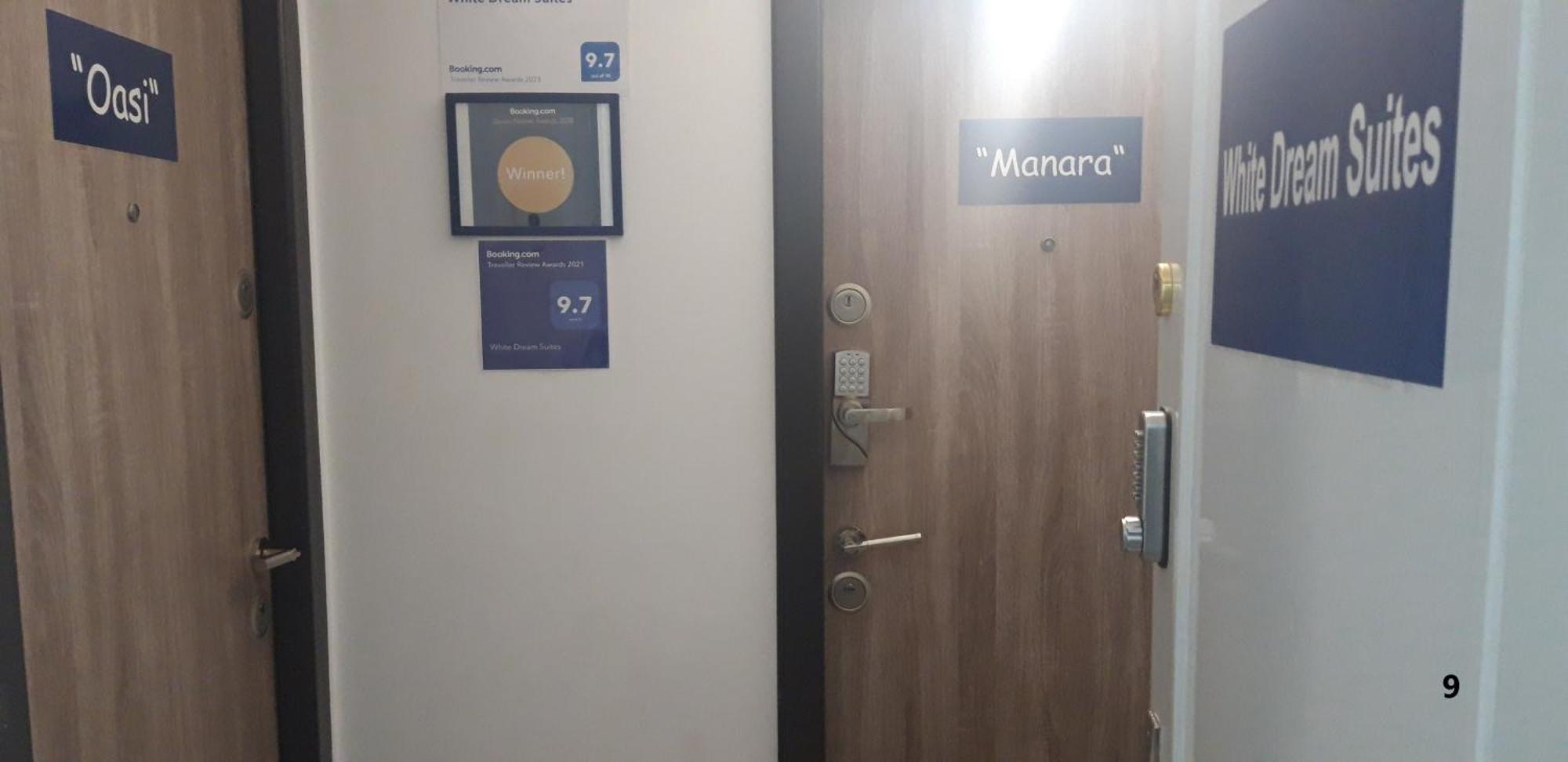 White Dream Suites Iasi Eksteriør bilde