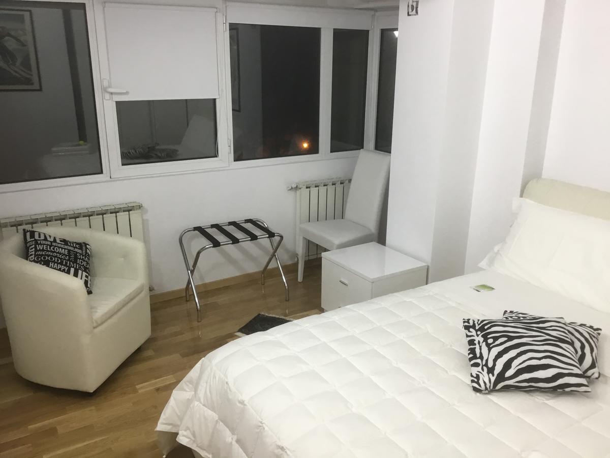White Dream Suites Iasi Eksteriør bilde